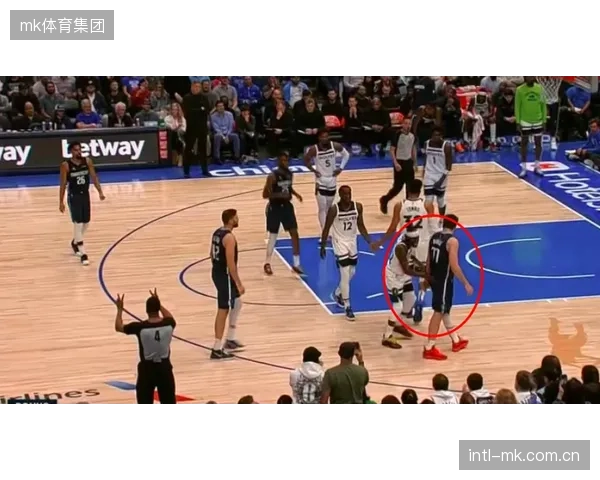 马希的高位防线在面对拥有快速前锋的波黑队时，其身后空档将面临严峻考验。